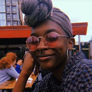 Meet your Posher, Charli